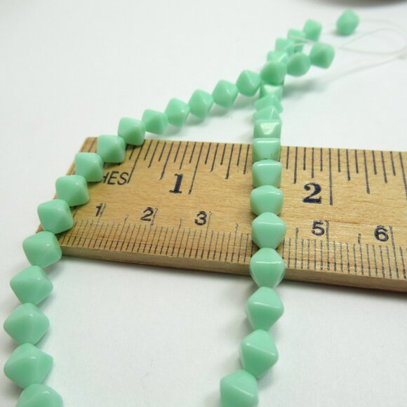 UG bicone beads - Picture 3 of 7